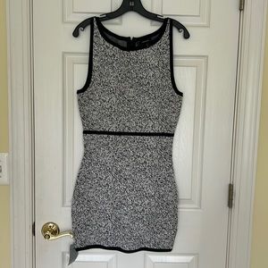 Robert Rodríguez bodycon black and white dress. Never worn. Size M.